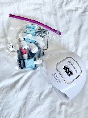 Gel Nail UV Lamp and Polish Bundle